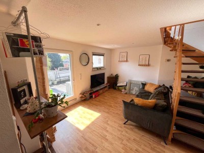 Schöne 2,5-Zimmer-Maisonette-Wohnung KDB mit Balkon in Krefeld