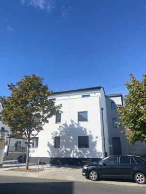 Exklusive 3-Zimmer-Wohnung (1. OG) in Viernheim (BJ 2020)
