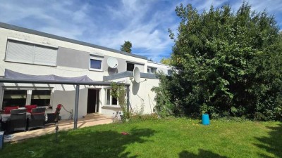 Gepflegtes Reihenmittelhaus mit Garage und Einbauküche in Ingolstadt Südwest