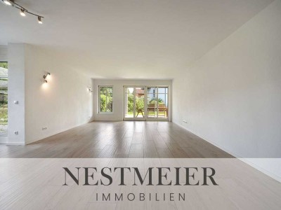 Wohnkomfort auf 125 m²: Gepflegte 3-Zimmer-Erdgeschosswohnung mit Garten & zwei Terrassen in Prien