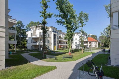 3-Zimmer-Neubau-Wohnung mit EBK, Fußbodenheizung, Aufzug & PKW-Stellplatz in gepflegter Anlage