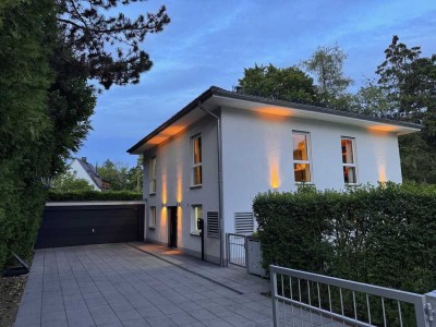 Modernes Familienparadies mit Park Grundstück