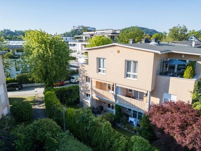 Frisch sanierte 4-Zimmer Eckwohnung "Village Nonntal"