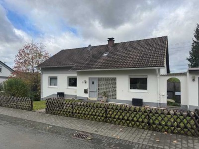 Wilnsd. Niederdielfen, angenehme 3 ZKB Wohnung mit Terrasse und sep. Eingang.