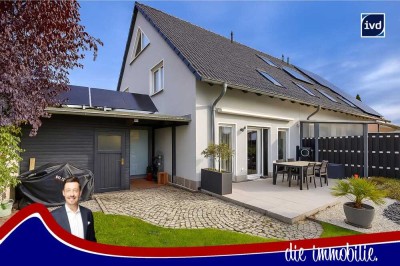 ***Wohlfühlen von Anfang an: Modernisiertes Reihenendhaus mit Garten-Oase & Dachstudio***