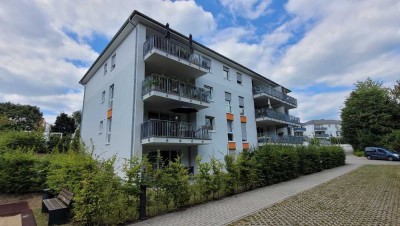 Gemütliche 2-Zimmer-Wohnung im Erdgeschoss mit Einbauküche und Terrasse