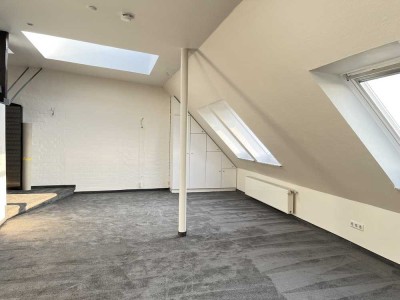 Weserblick/Individuelle Wohnung über den Dächern von Bremen