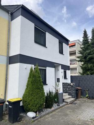 Von Privat!!! Moderne DHH in bester Lage in Worms-West mit Garten, Garage
