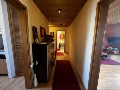3-ZKB-DG-Wohnung am Kirchweg mit EBK & Waschmaschine (WG-geeignet)
