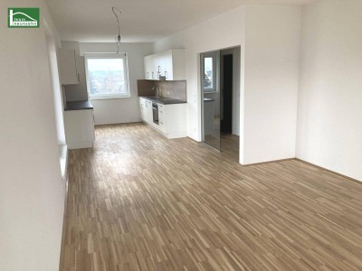 Genießen Sie die riesige Terrasse mit Panoramablick im neuen Wohnviertel Alte Poststraße, Stellplatz verfügbar!