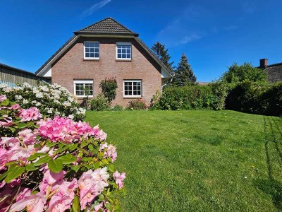 westimmobilien: „Wo sich Fuchs und Hase  Gute Nacht sagen“ Ansprechendes Einfamilienhaus in Haselau