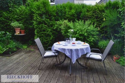 Wunderschöne Terrassenwohnung im Grünen mit Bungalow-Charakter