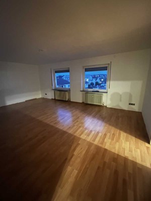 Helle 2-Zimmer Wohnung mit Balkon in guter Lage