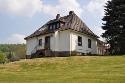 Charmantes Einfamilienhaus mit parkähnlichem Garten (5.500 m²), Waldrandlage - Hann. Münden