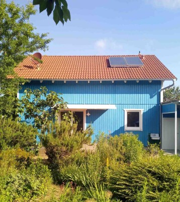 Kleines skandinavisches Holzhaus mit Charme – Wohnen im Herzen von Rheinhessen
