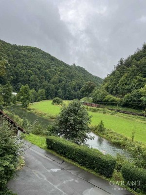 Vielseitiges Zweifamilienhaus mit Gartenidylle in Gößweinstein / Behringersmühle, Top Lage