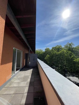 Bezugsfreie 2-Zimmer-Wohnung im Staffelgeschoss mit Balkon in Bonn Bad Godesberg zu verkaufen!