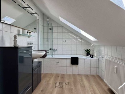 Oben wohnen, ruhig leben – modernisierte 2-Zimmer-Wohnung in ruhiger Lage vom Kreuzgrund