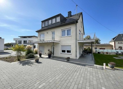 Modernisiertes Einfamilienwohnhaus zentral in Emmelshausen