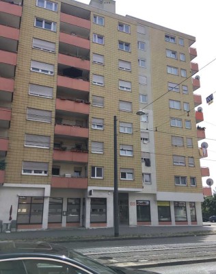 Sehr schöne 2-Zimmerwohnung mit Balkon in Ludwigshafen, Kaiser-Wilhelm-Straße