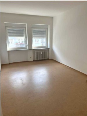 Großzügige 4-Zimmer Wohnung in der Vorstadt!