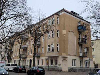 Neues Dachgeschoss-Juwel in Reinickendorf: Erstbezug nach hochwertiger Sanierung