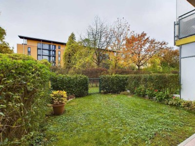 HÜBSCHE GARTENWOHNUNG MIT SONNIGER SÜDWEST-TERRASSE UND TIEFGARAGENSTELLPLATZ