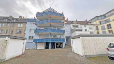 Gepflegte Zweizimmerwohnung mit Balkon, Aufzug und Stellplatz!