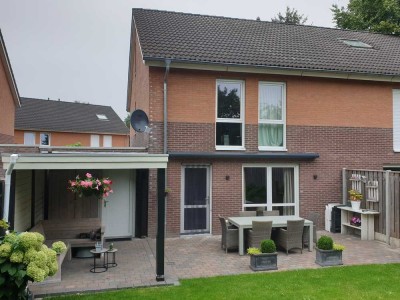 Doppelhaushälfte im ruhigem TOP Wohngebiet