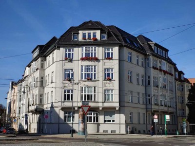 Attraktive 5,5-Zimmer-Jugendstilwohnung mit Balkon in Magdeburg