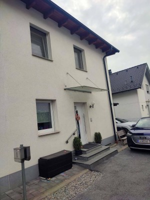 Moderne Doppelhaushälfte mit Garten, Terrasse &amp; Carport in Graz-Messendorf