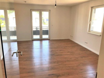 Ihre neuen vier Wände o. attraktive Kapitalanlage  –Top-modern, komfortabel mit Balkon u. Stellplatz