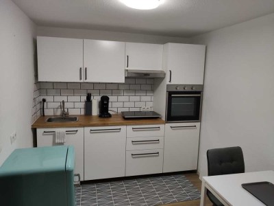 Frisch renovierte & möblierte 2-Zimmer-Wohnung (50 m²) in ruhiger Lage – ideal für Pendler