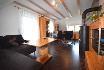 Gemütliche, teilmöblierte 3- Zimmer- DG-Maisonette-Whg.