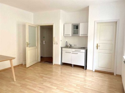 Schöne 2-Zimmer-Altbauwohnung in gefragter Lage Passau-Innstadt!