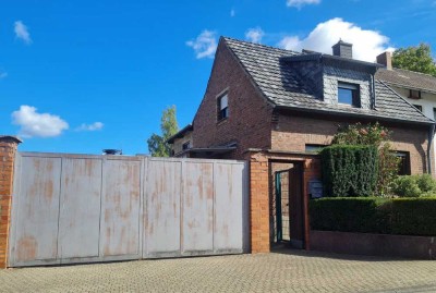 Ein Haus, viele Optionen - vom Familienidyll bis zur Handwerkeroase!