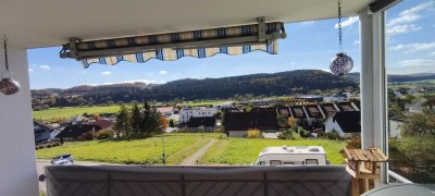 Gepflegte 4-Zimmer-Wohnung mit Balkon und sehr schönem Ausblick