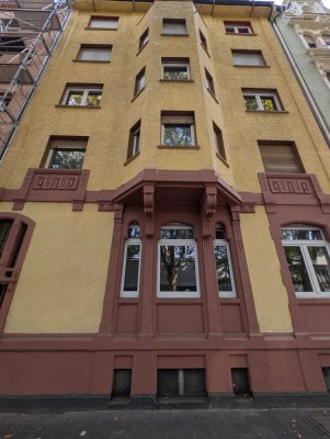 Provisionsfrei: Herrschaftliche 5 ZW mit Balkon, Nähe Hafeninsel Offenbach, Kaiserstraße 117