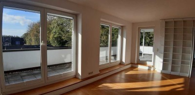 96 qm PENTHOUSE Wohnung - 2,5 Zimmer mit großer Dachterrasse
