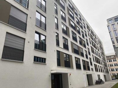 Super 1 Zimmer mit Balkon und EBK
