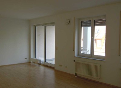 Sonnige 2-Zimmer-Wohnung mit Balkon und Einbauküche in Biberach