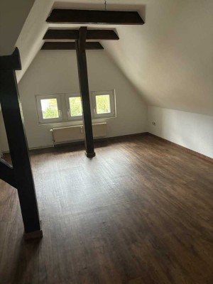 Reizende Starter- oder Zweitwohnung im Dachgeschoß