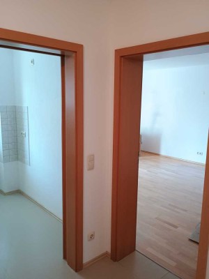 Ruhige sonnige2-Zimmer Wohnung mit Balkon in Augsburg-Lechhausen