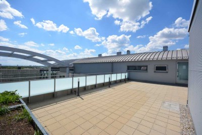 2 bzw 3 Zimmer-Dachterrassen-Penthouse-Wohnung mit traumhaften Ausblick //provisionsfrei