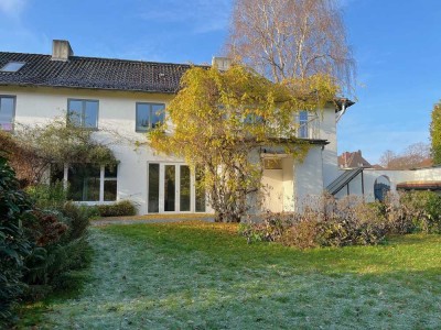 Düsternbrook - Stadthaus mit Gartenidylle