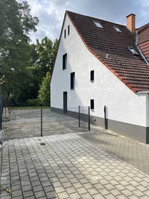 Großzügige 6-Zimmer-Doppelhaushälfte mit Kamin in ruhiger Lage von Recklinghausen