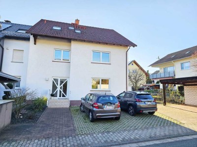 Moderne 3-Zimmer-Wohnung mit Balkon - Hell, Zentral, Gemütlich!