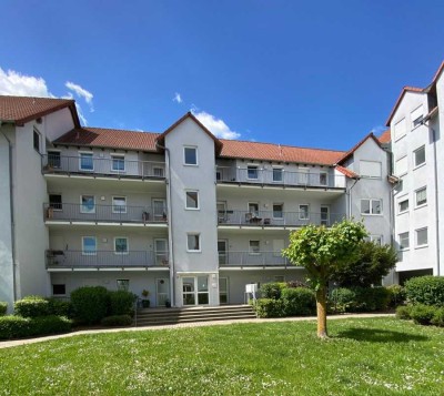 Attraktive 3-Zimmer-Wohnung mit Balkon, Garage und Blick ins Grüne