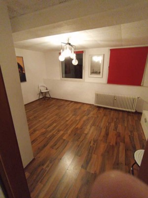 APPARTEMENT 1 Zimmer + Kochnische, Diele und Bad am Robert Daum Platz