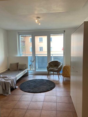 1 Zimmer Appartement mit Balkon mitten in der Stadt